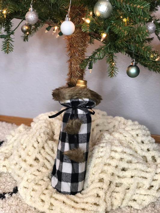 PLAID WINE BOTTLE COVER