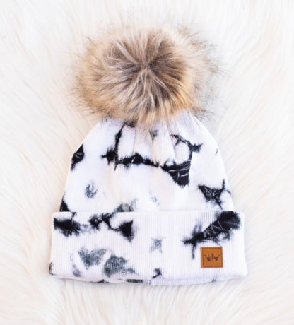 WHITE & BLACK TIE DYE KNIT HAT W/ FUR POM