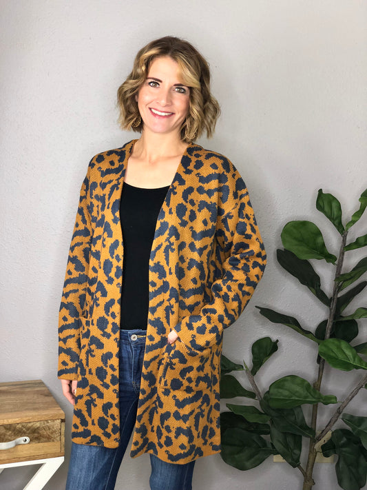 LEOPARD PRINT CARDIGAN