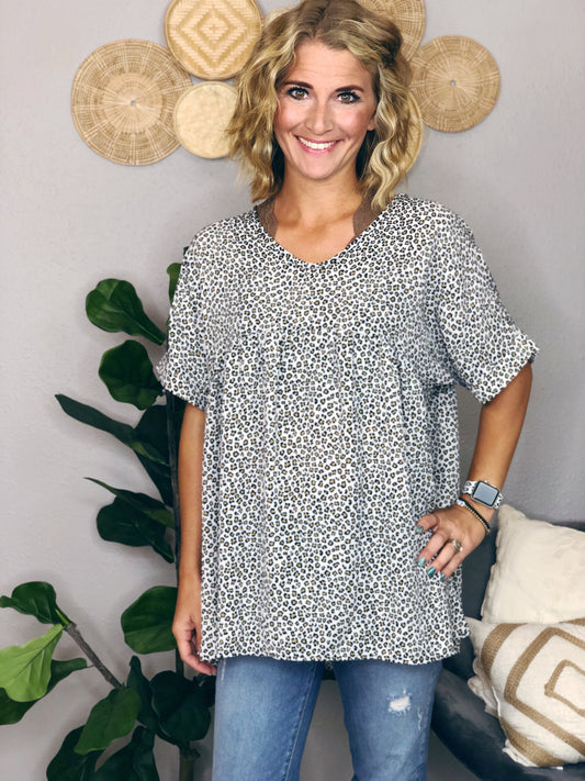 LEOPARD OVERSIZED SHEER TOP