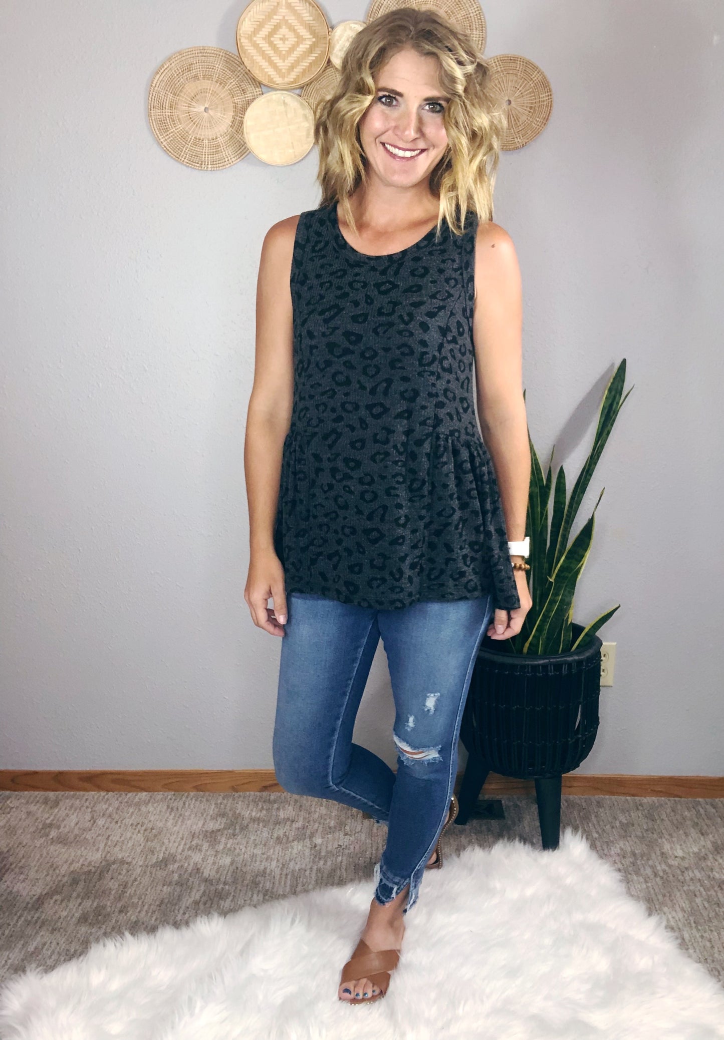 LEOPARD BURNOUT PRINT SIDE SHIRRING TANK
