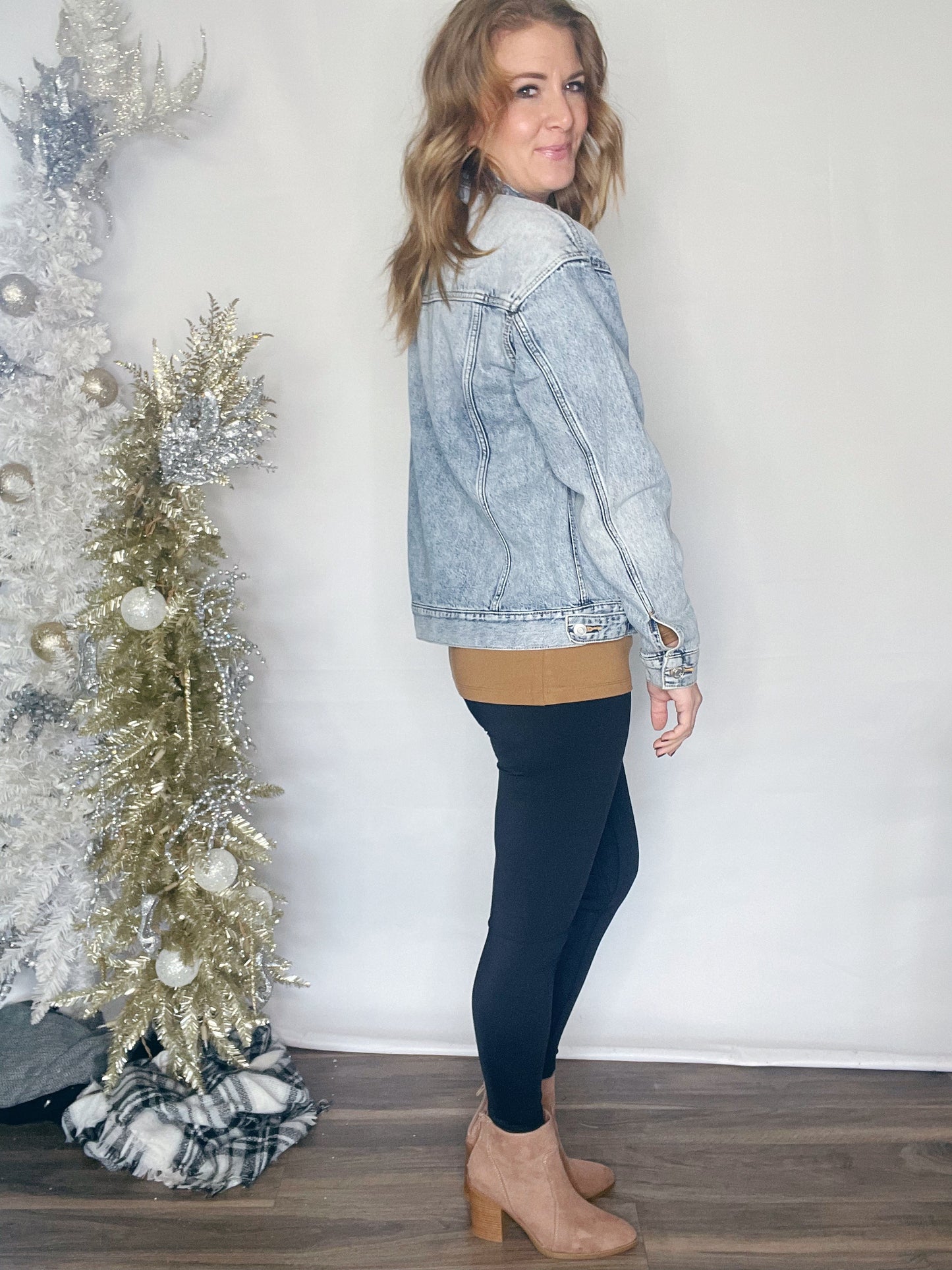 WASHED DENIM JACKET