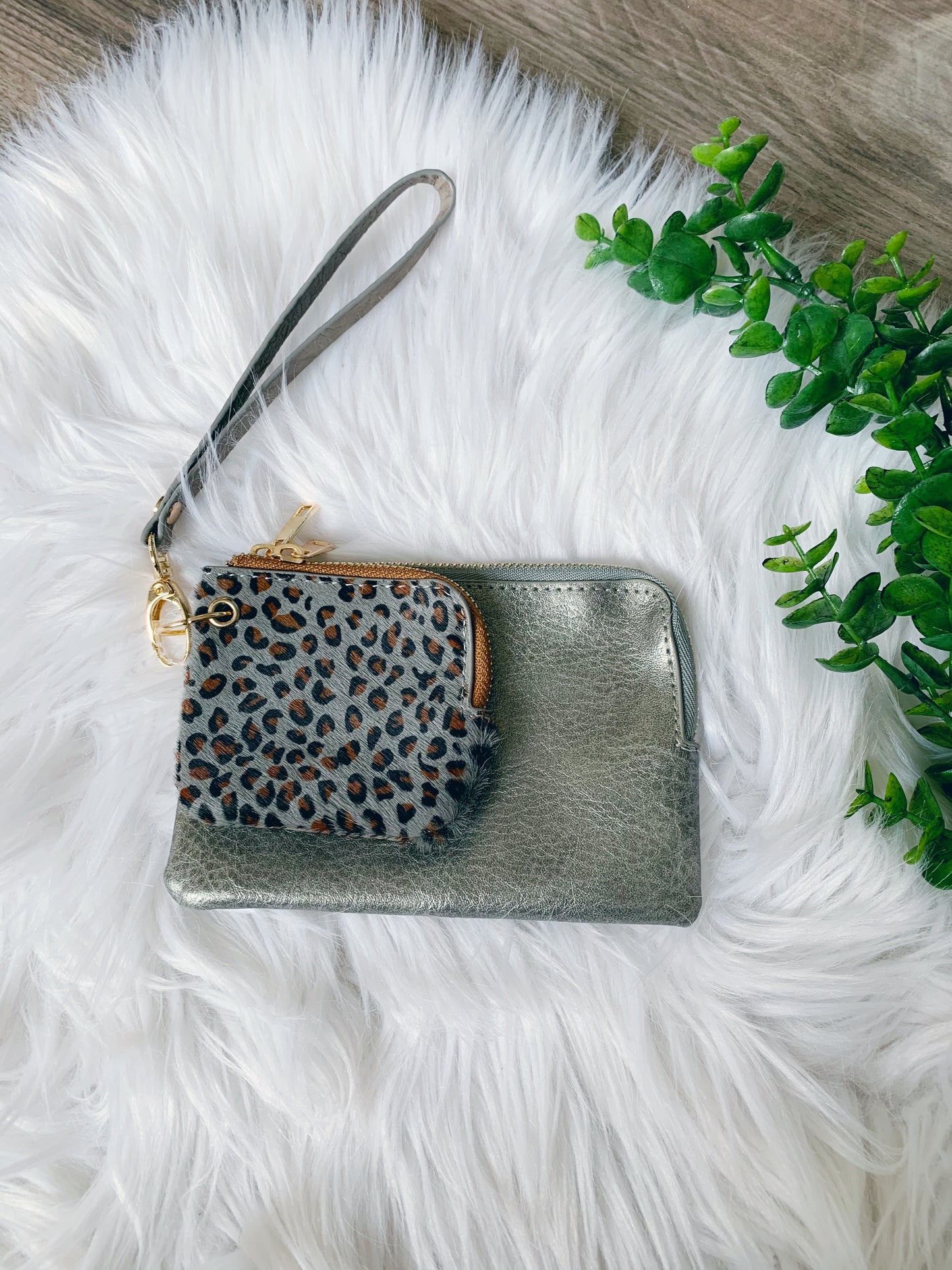 WALLET WRISTLET WITH COIN POUCH