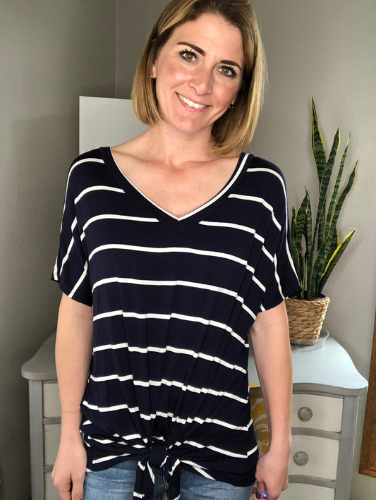 STRIPED V-NECK
