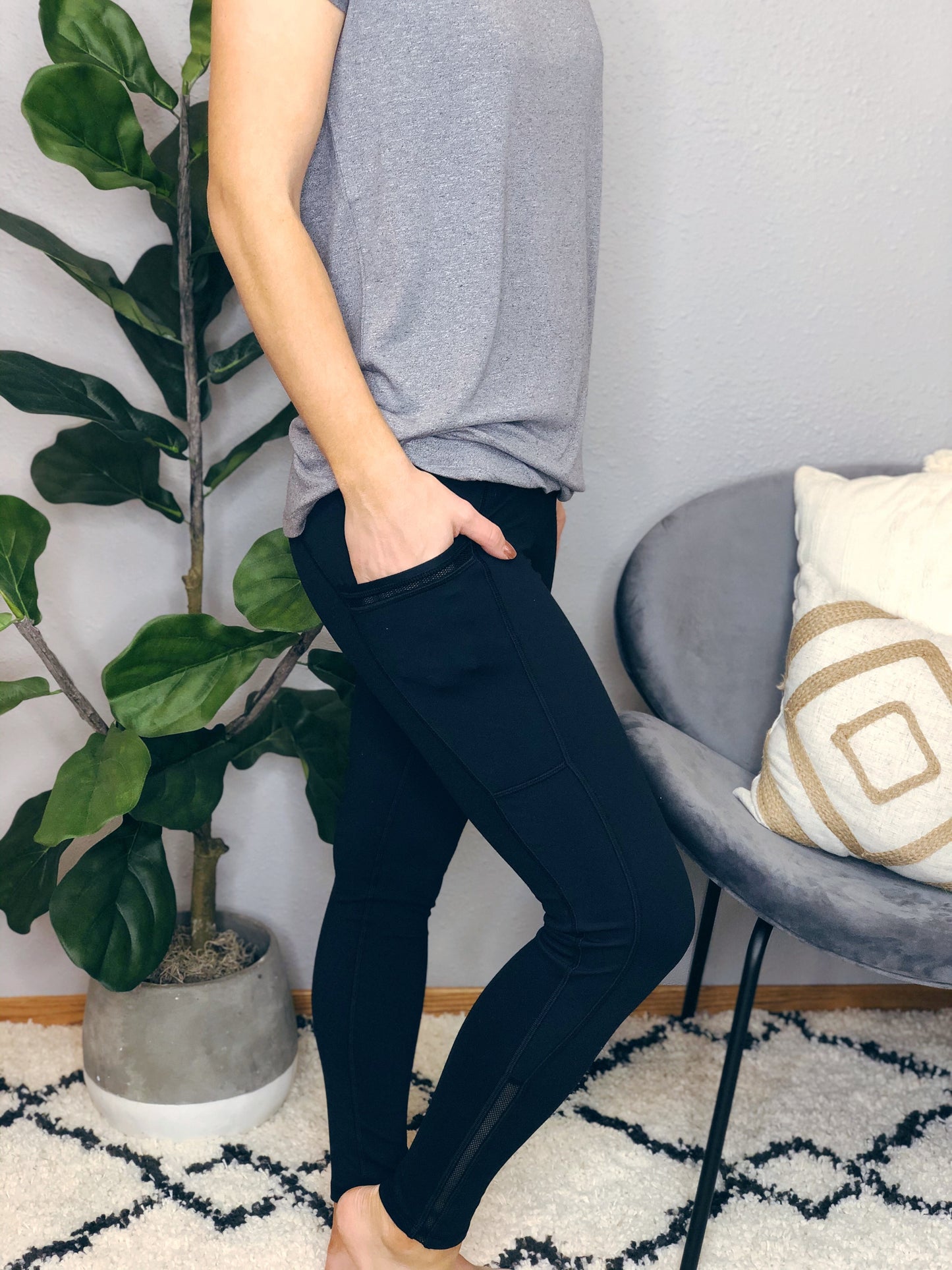 BLACK LEGGING W/ POCKET
