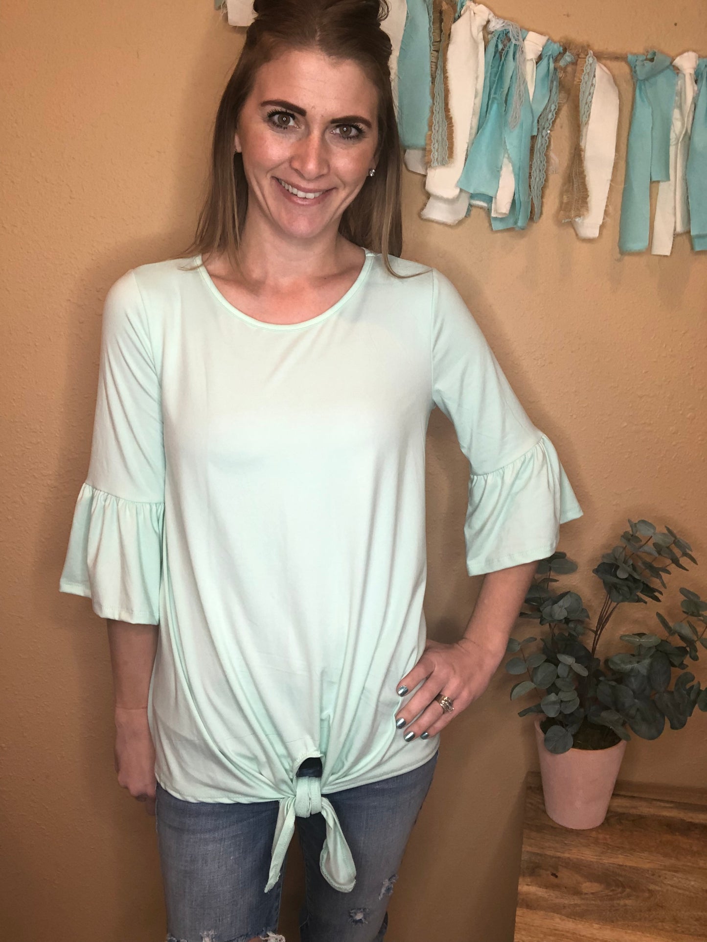 BELL SLEEVE TIE FRONT
