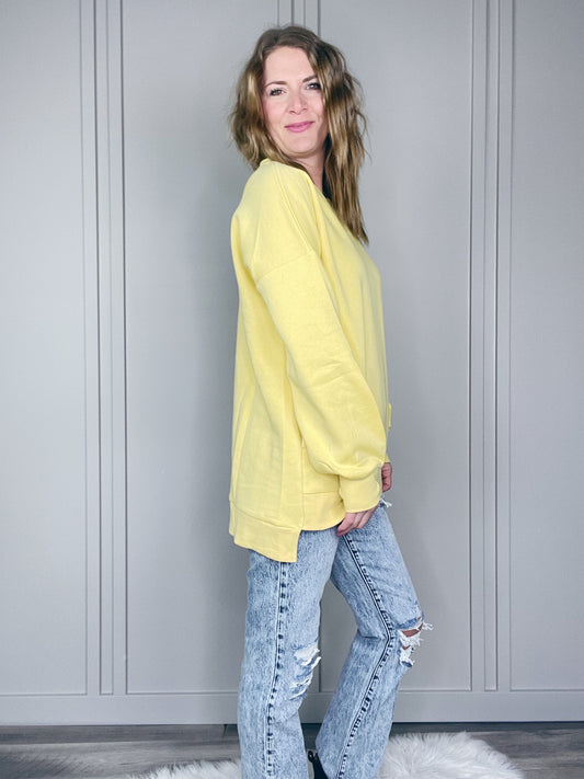 LONG SLEEVE ROUND NECK HI LOW HEM SWEATER