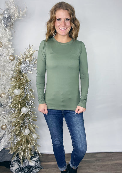 BF {22} BUTTER SOFT LONG SLEEVE ROUND NECK TOP