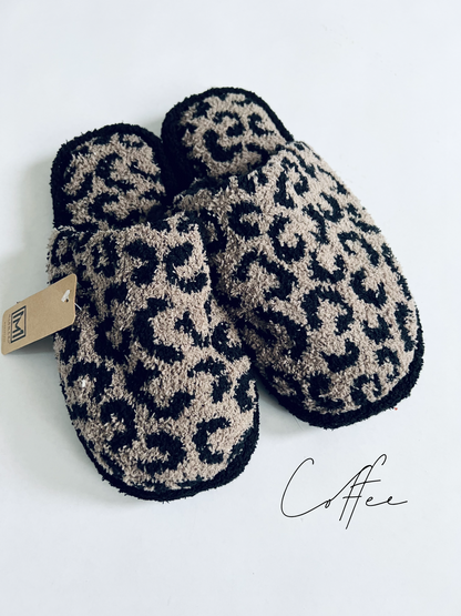 WINTER LUXURY SOFT LEOPARD PATTERN SLIPPER