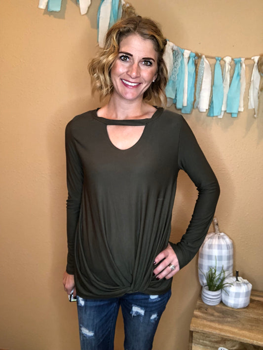 LONG SLEEVE W/ FRONT TWIST