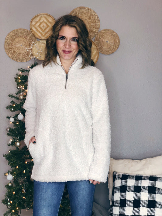 SHERPA TEDDY PULLOVER W/ POCKETS