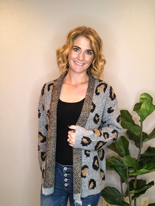 LEOPARD CARDIGAN