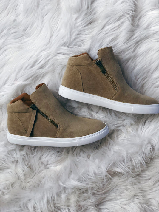 TAUPE ZIP SNEAKER BOOTIE