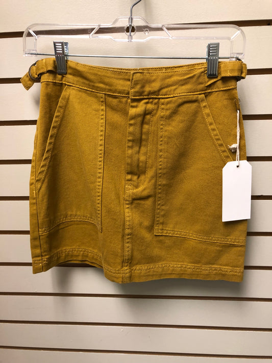 MINI SKIRT