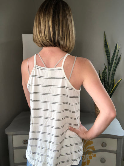 STRIPE FRONT TWIST SPAGHETTI TANK
