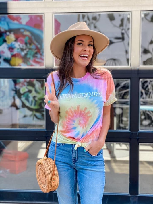 HAVE A NICE DAY GRAPHIC TEE