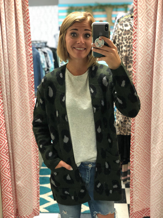 LEOPARD CARDIGAN