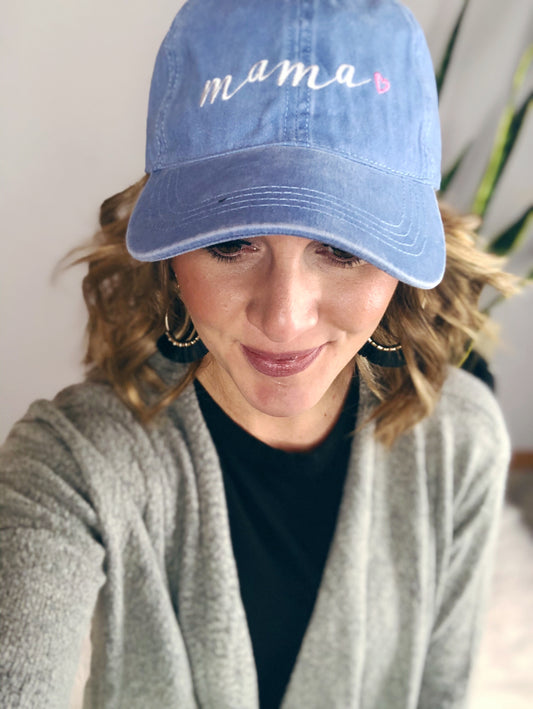 MAMA HEART EMBROIDERED HAT