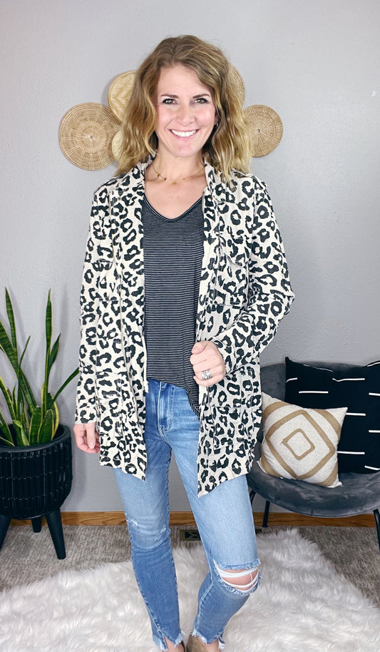 ANIMAL PRINT UTILITY JACKET