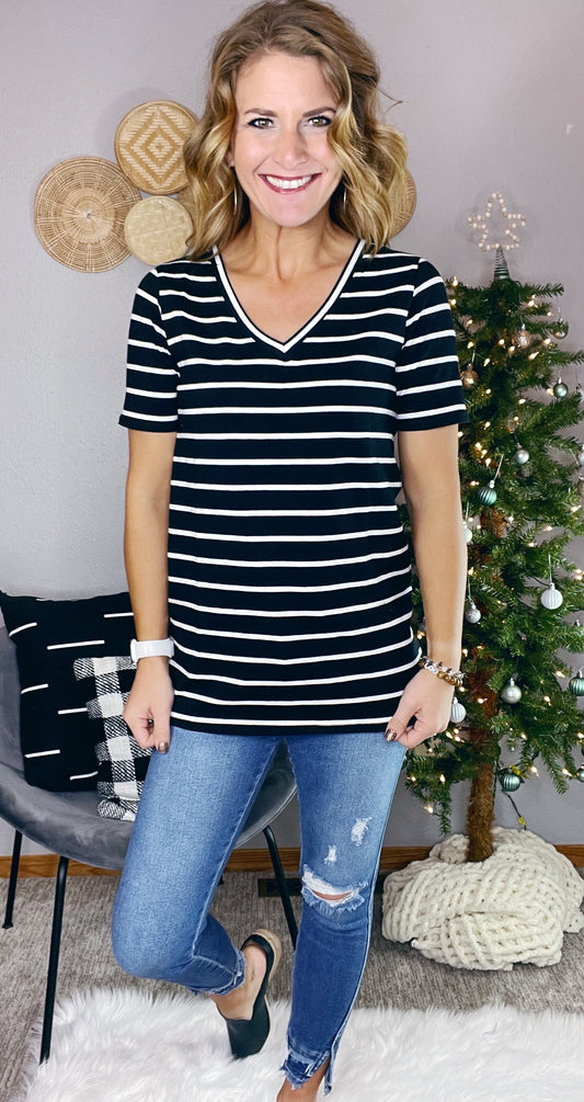 {BF}COTTON STRIPED SHORT SLEEVE V-NECK TEE