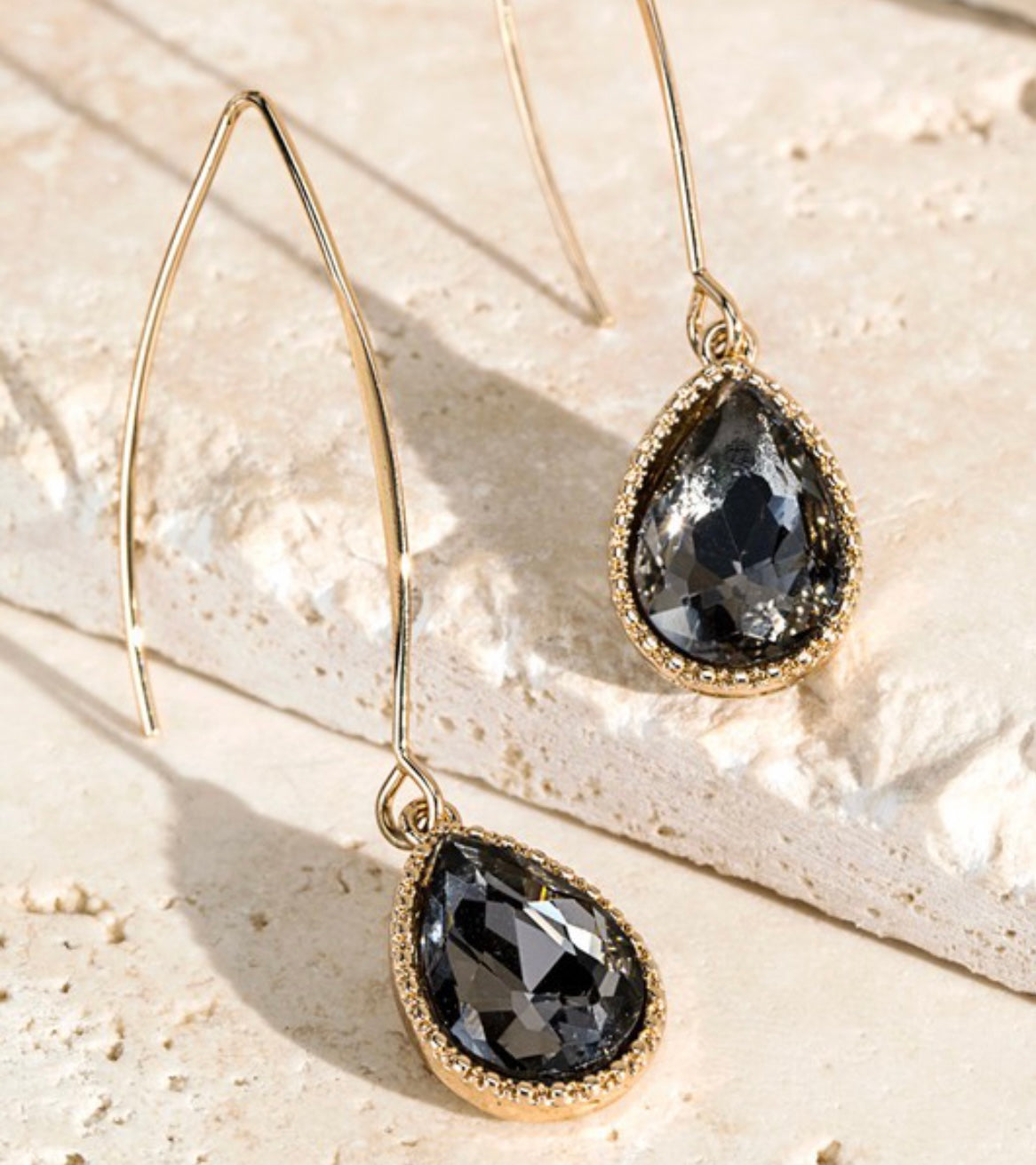 METAL TEAR DROP FISH HOOK EARRINGS