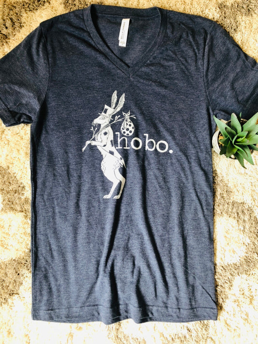 HOBO V-NECK TEE