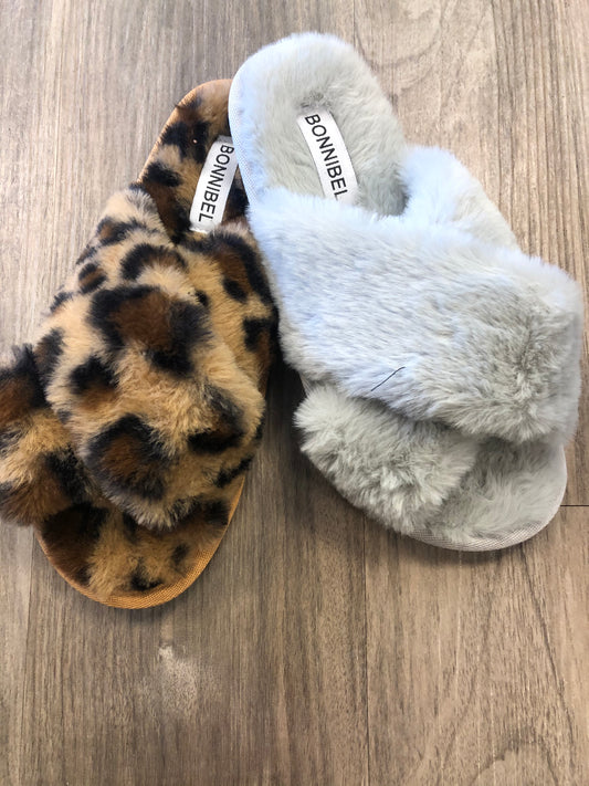 CRISS CROSS FUZZY SLIPPER