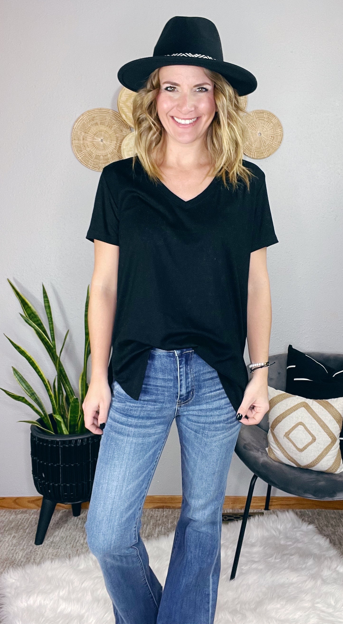 SUPER SOFT V-NECK BASIC TOP