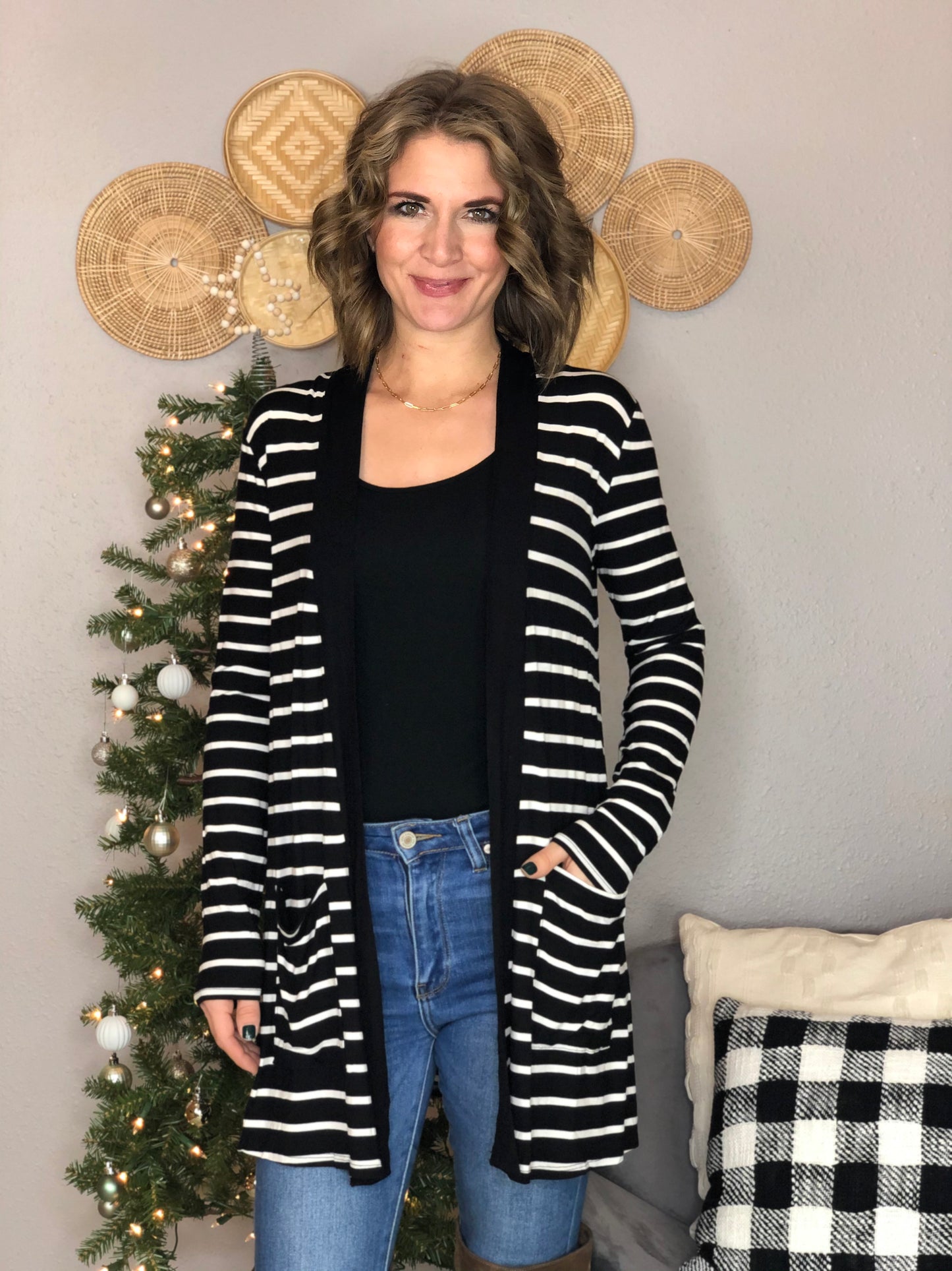 STRIPED POCKET CARDIGAN