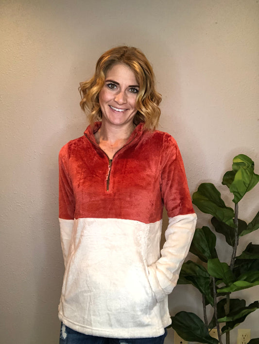 COLOR BLOCK FUZZY PULLOVER