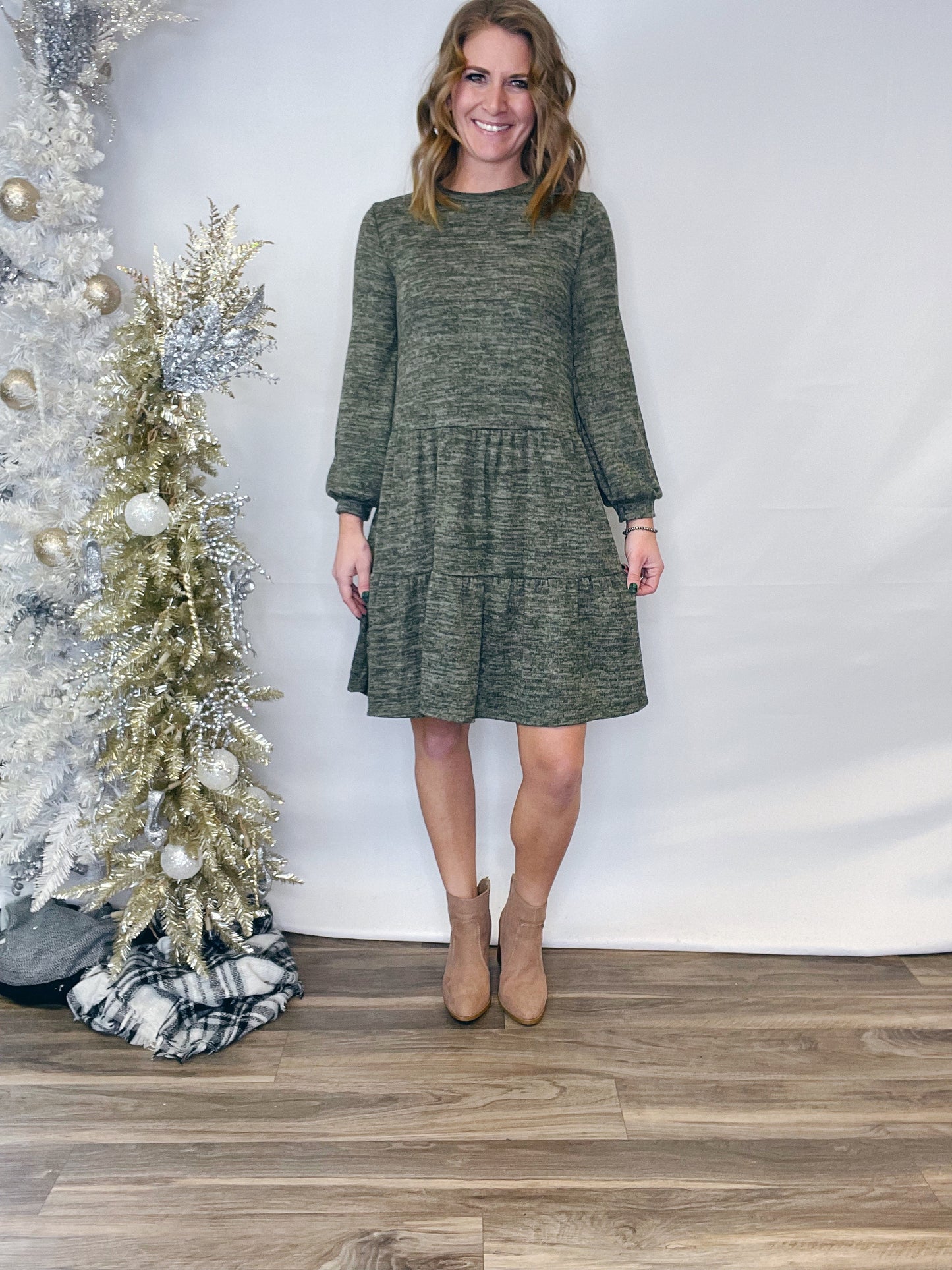 2 TONE FABRIC CLASSIC LONG SLEEVE DRESS