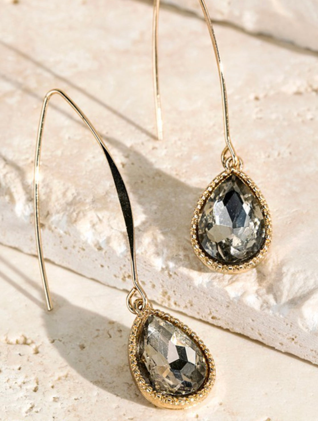 METAL TEAR DROP FISH HOOK EARRINGS
