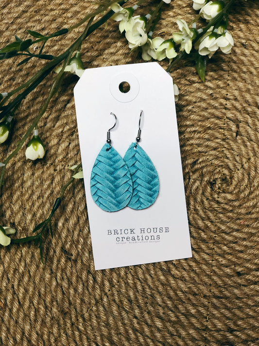SMALL TEAL WEAVE LEATHER EARRING