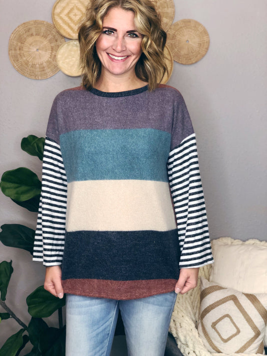 3/4 BELL SLEEVE STRIPE TOP