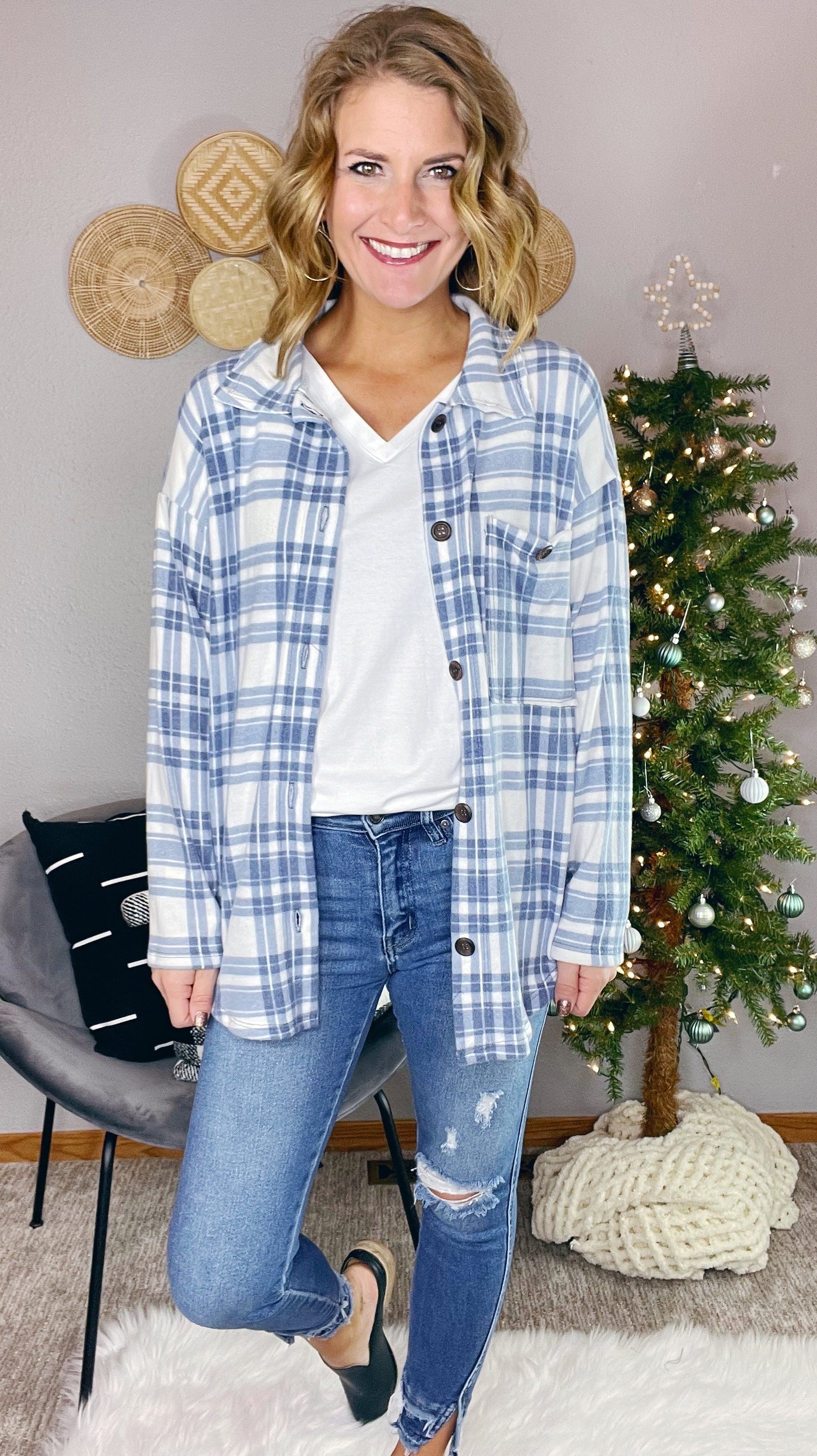 PLAID OVERSIZED BUTTON UP SHIRT