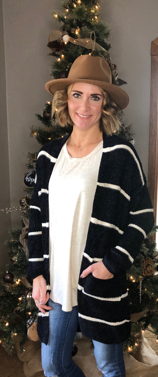 STRIPED CHENILLE DUSTER