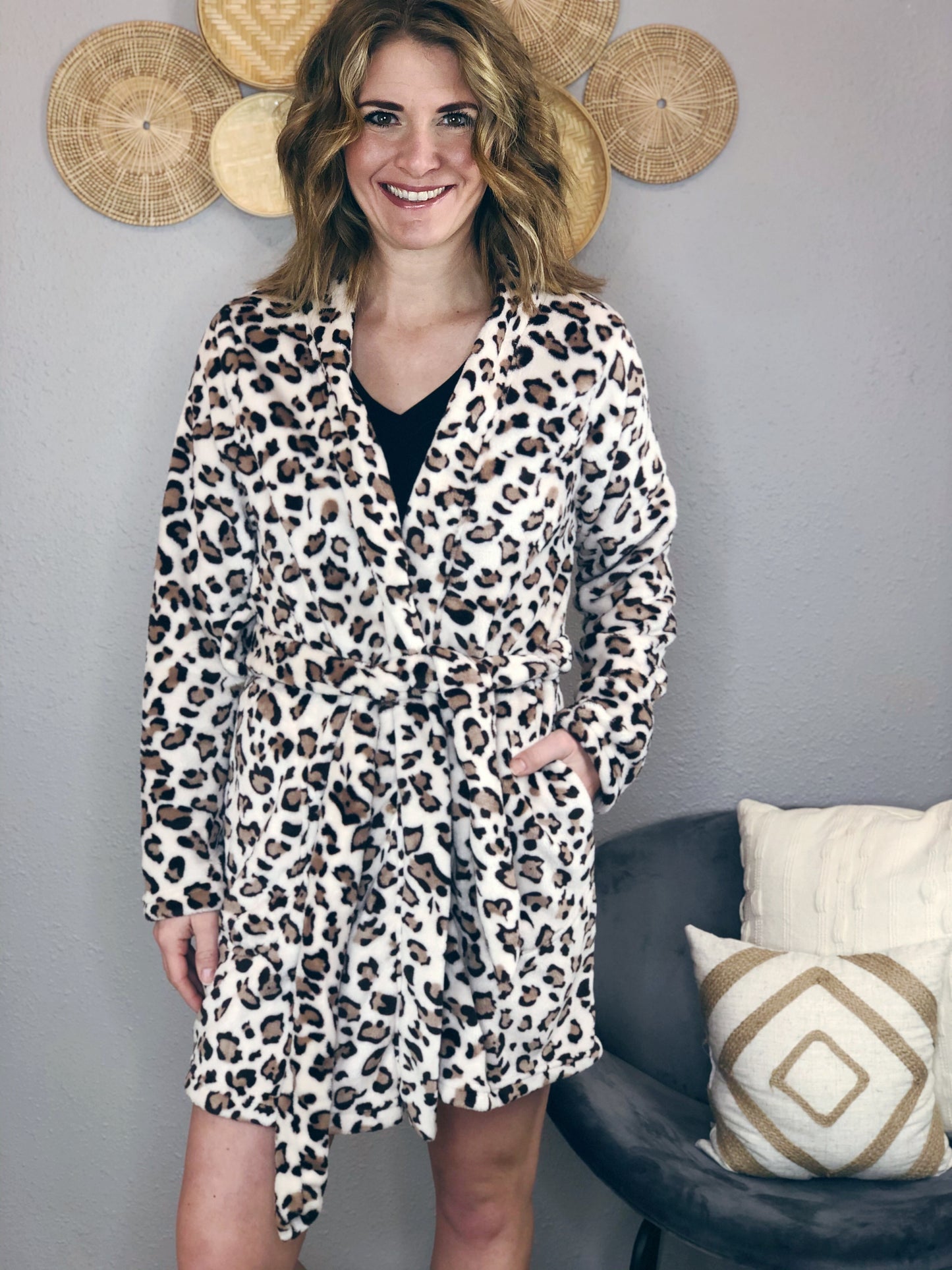 LEOPARD HALF LENGTH ROBE W/ TIE