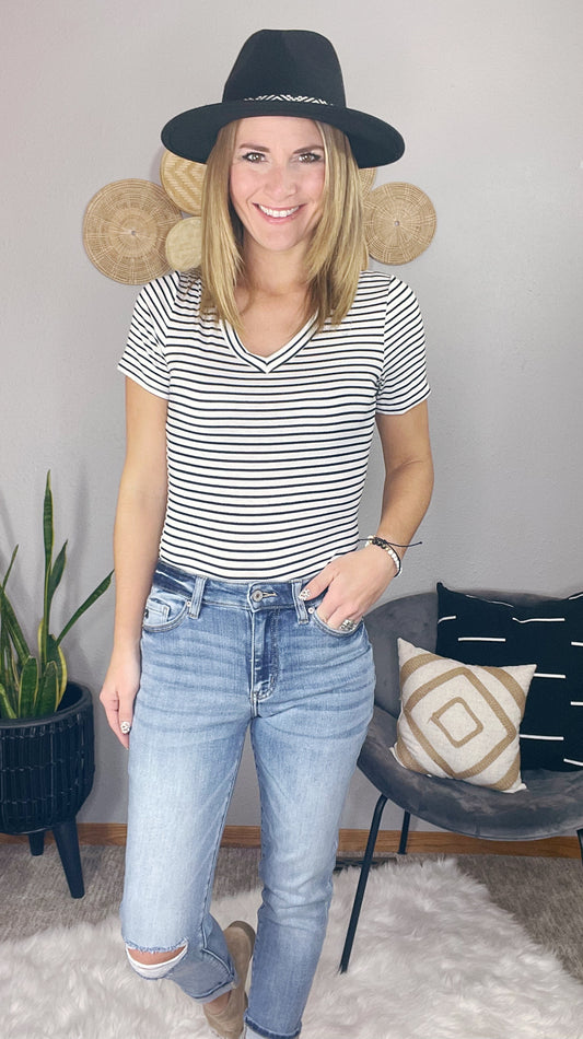 STRIPED V-NECK SHORT SLEEVE BODY SUIT