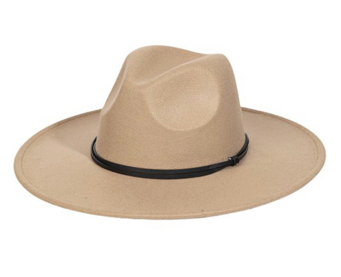 THIN STRAP FLAT BRIM HAT