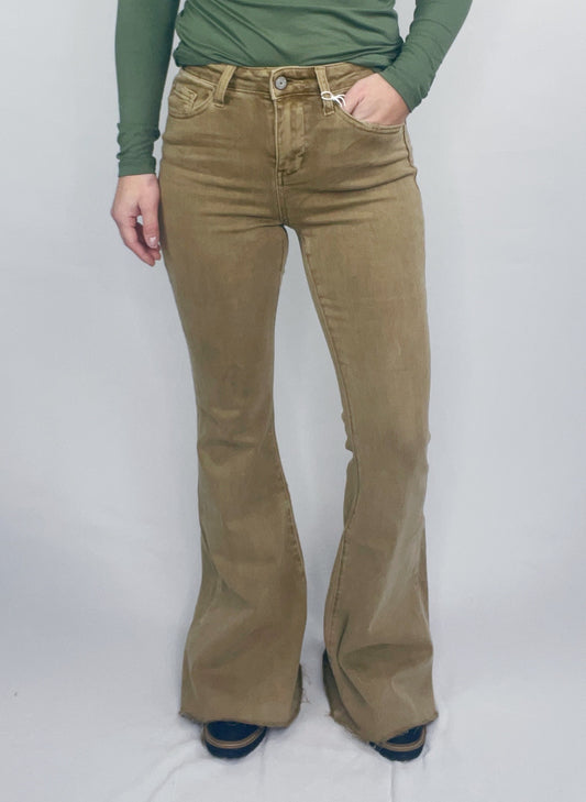 HIGH RISE SUPER FLARE KHAKI JEAN