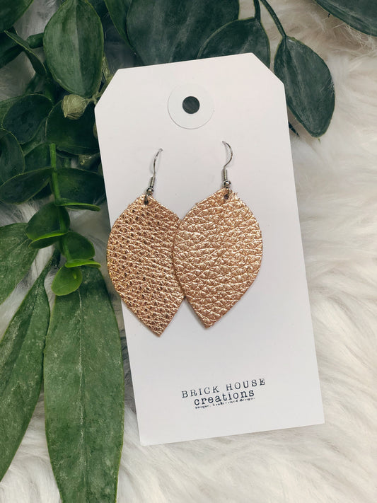 ROSE GOLD LEATHER EARRING