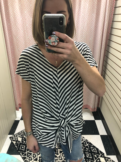STRIPED TOP W/ FRONT TIE