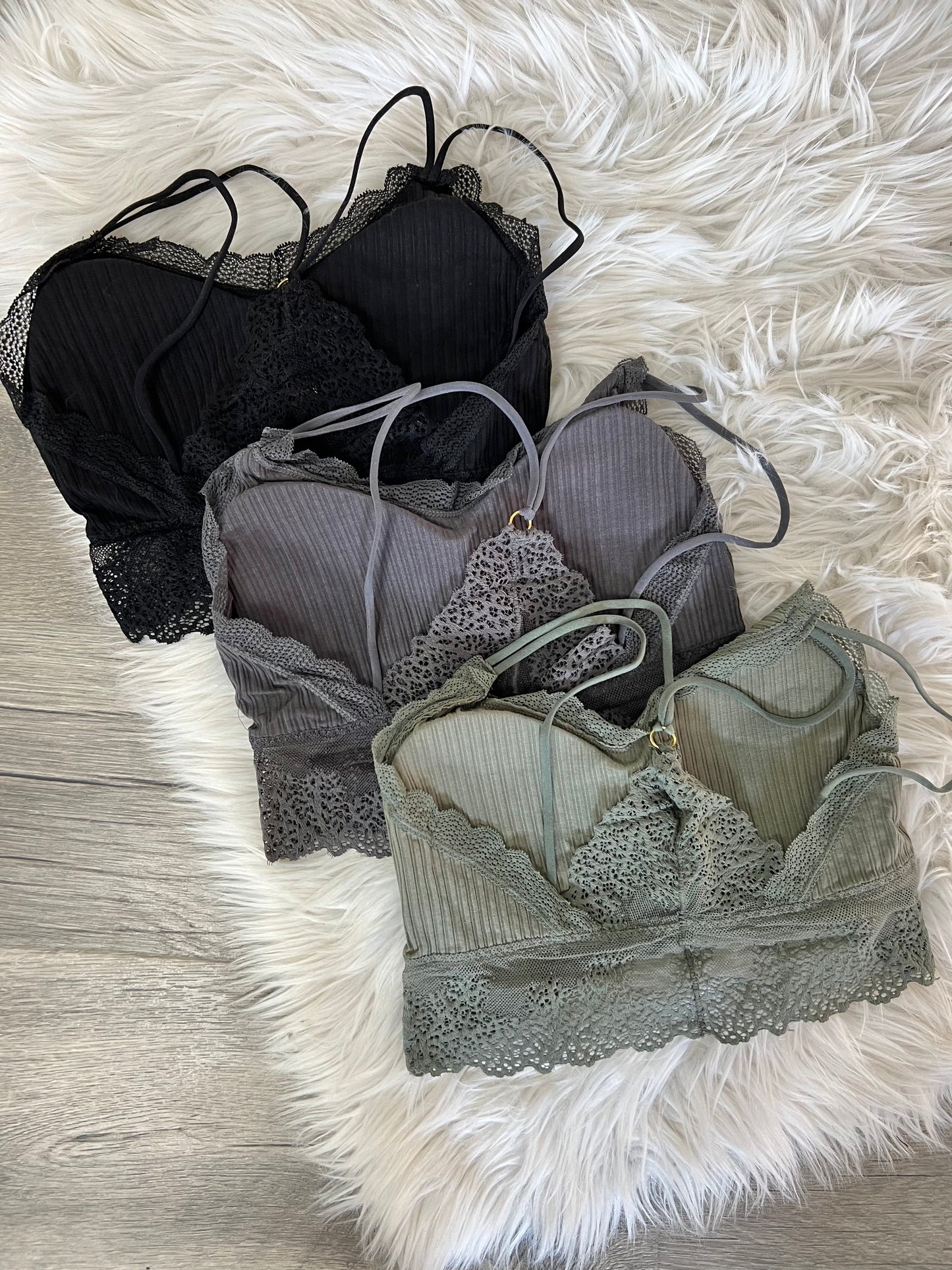 LACE DETAIL OPEN BACK BRALETTE