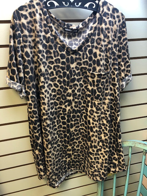 LEOPARD TEE {EXTENDED SIZE}