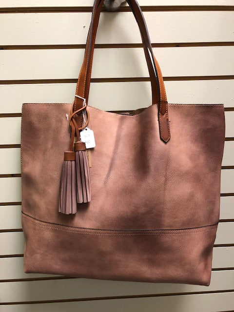TOTE W/ TASSEL