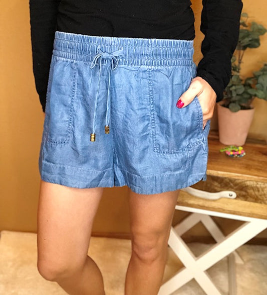 DENIM SHORTS
