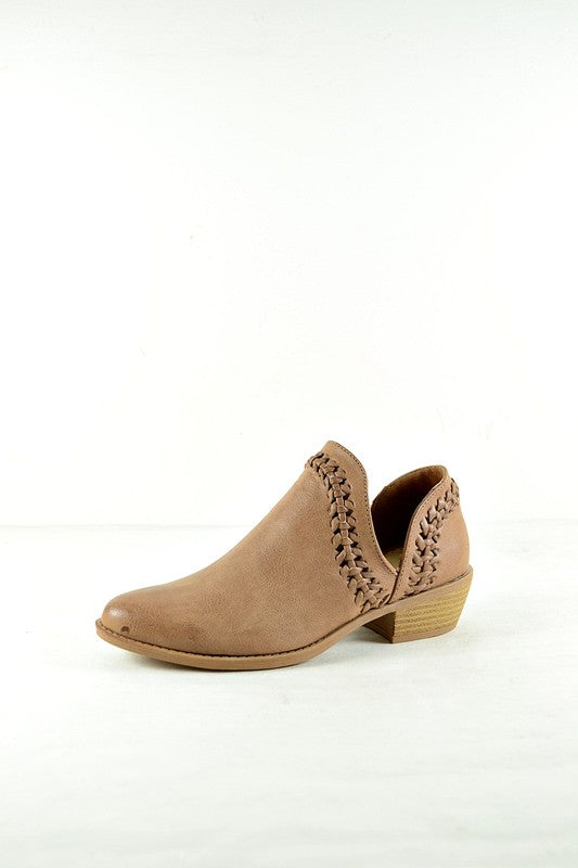 WEAVE BOOTIE