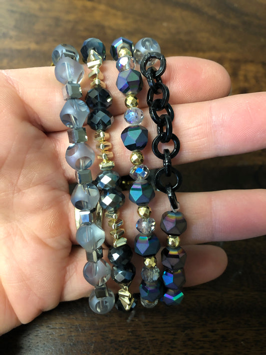 CHAIN {4}