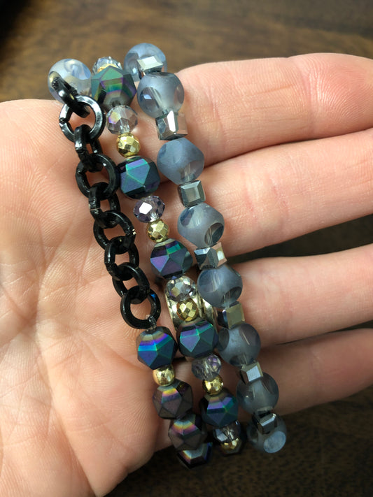 CHAIN {3}